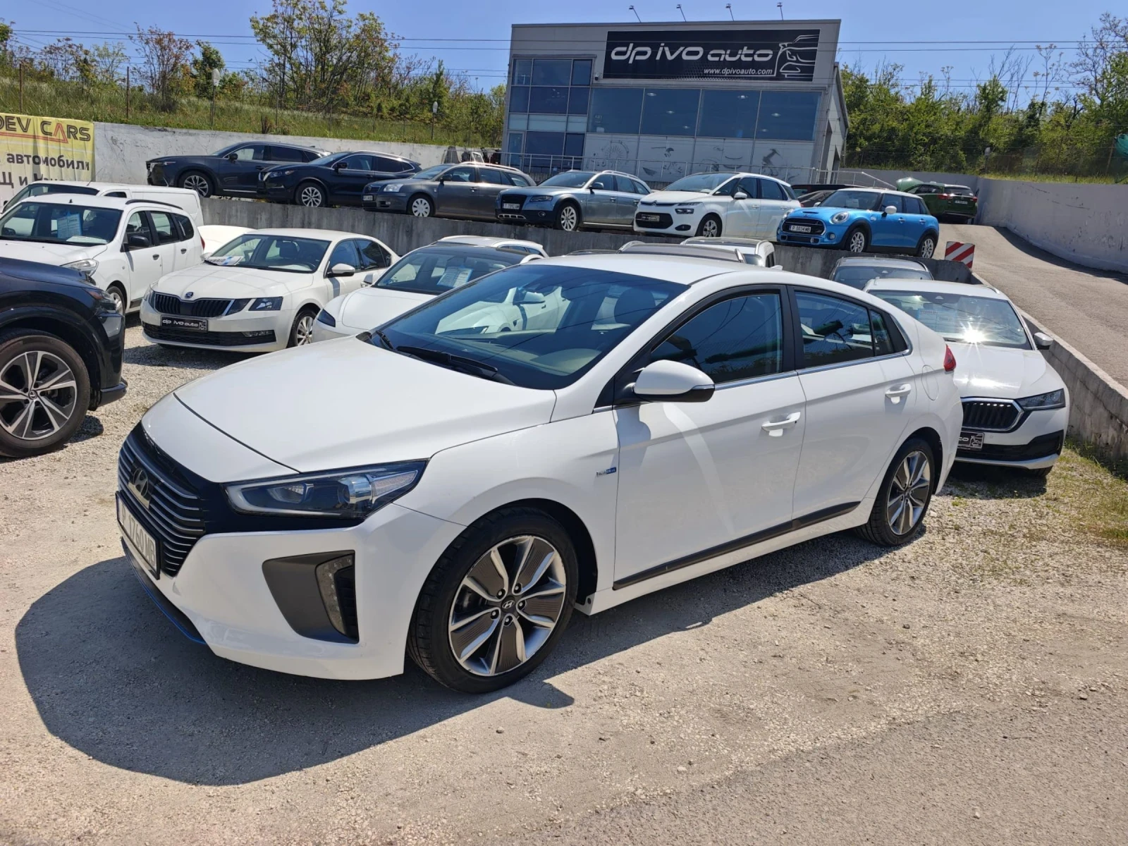 Hyundai Ioniq ХИБРИД* ОТЛИЧЕН