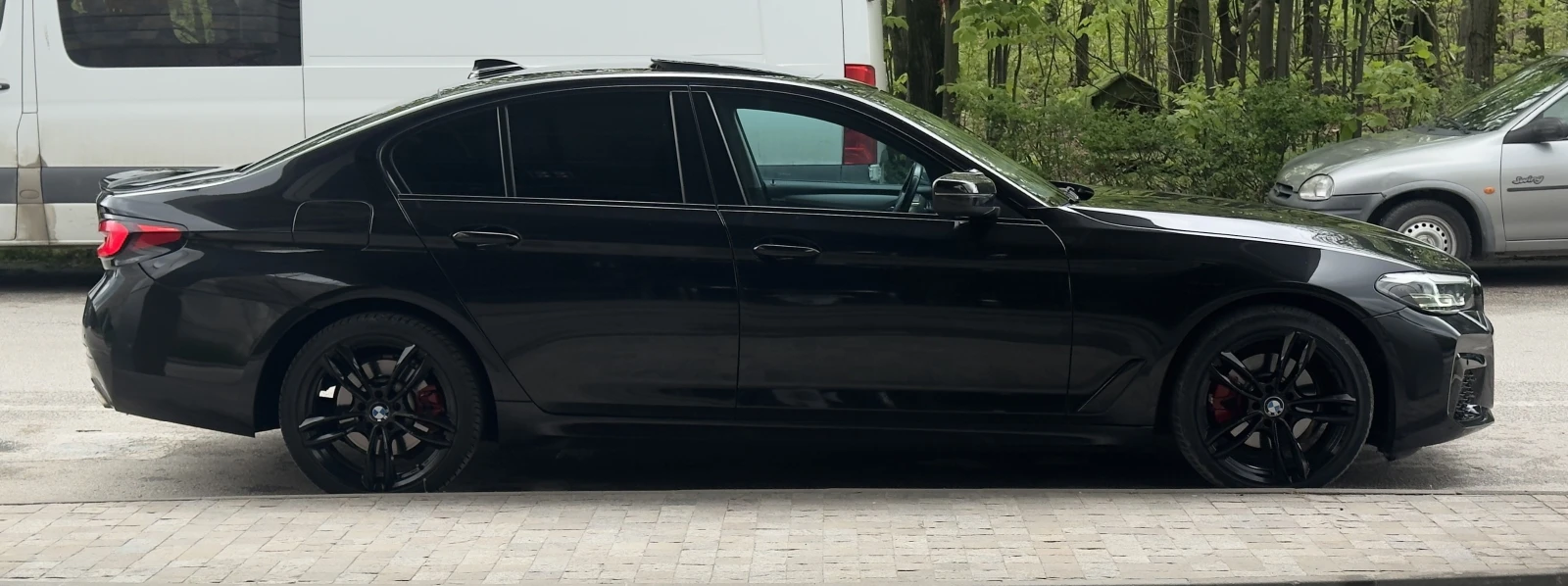 BMW 520 M-Performance * Facelift * Digital* Бартер* Лизинг, снимка 3 - Автомобили и джипове - 54285408