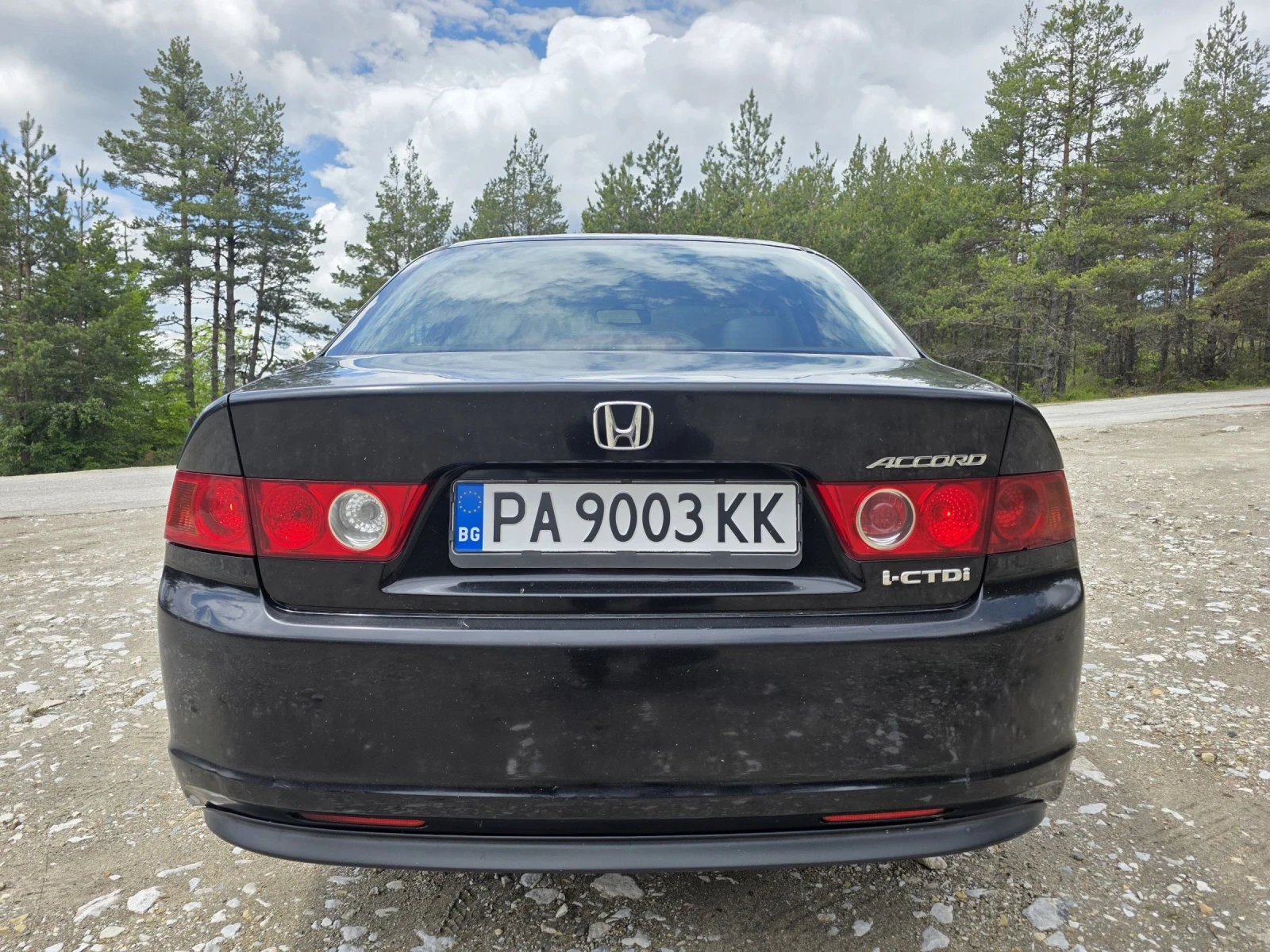 Honda Accord 2.2 i-TDCi 140 hp, снимка 6 - Автомобили и джипове - 54658634
