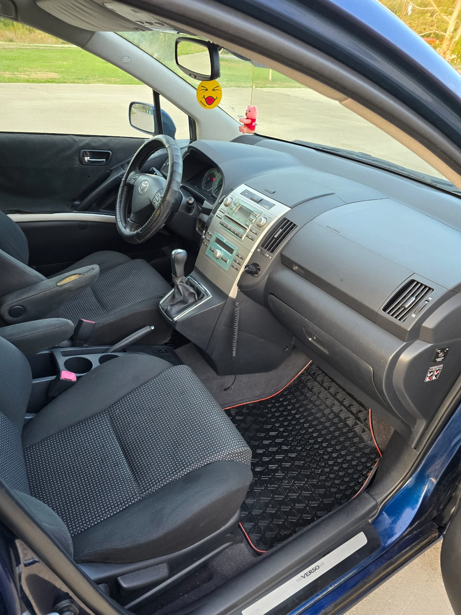 Toyota Corolla verso 2, 2d, снимка 5 - Автомобили и джипове - 54854082