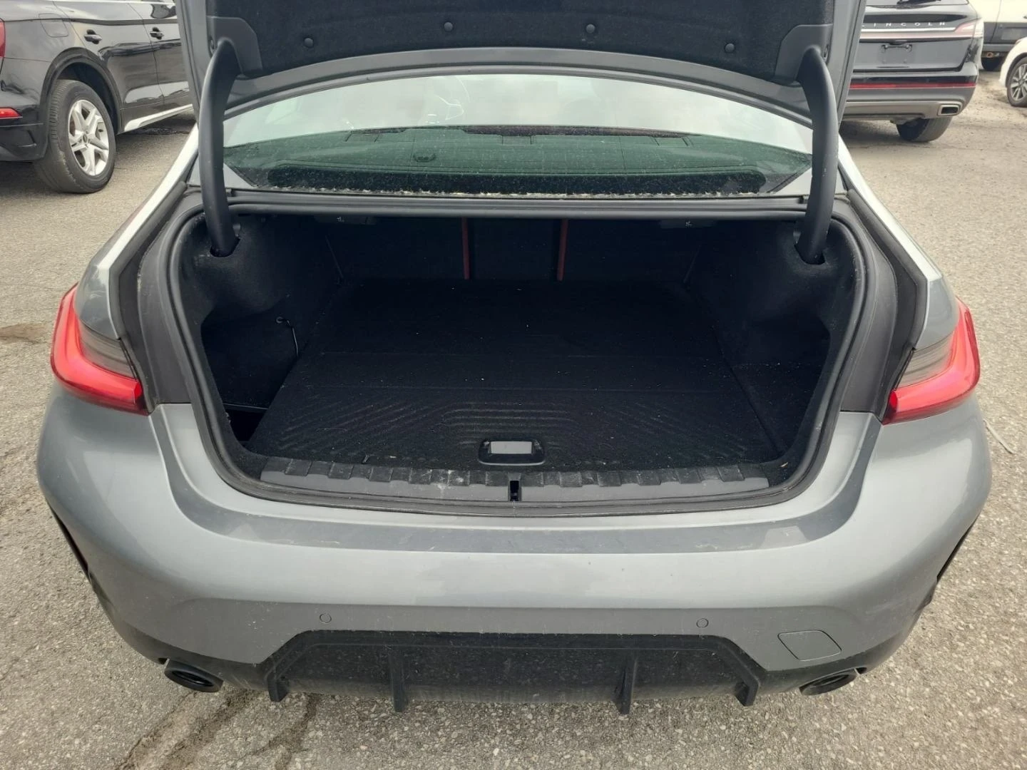 BMW 330 M-pkg| Подгрев| Пано| Камера, снимка 15 - Автомобили и джипове - 54944413