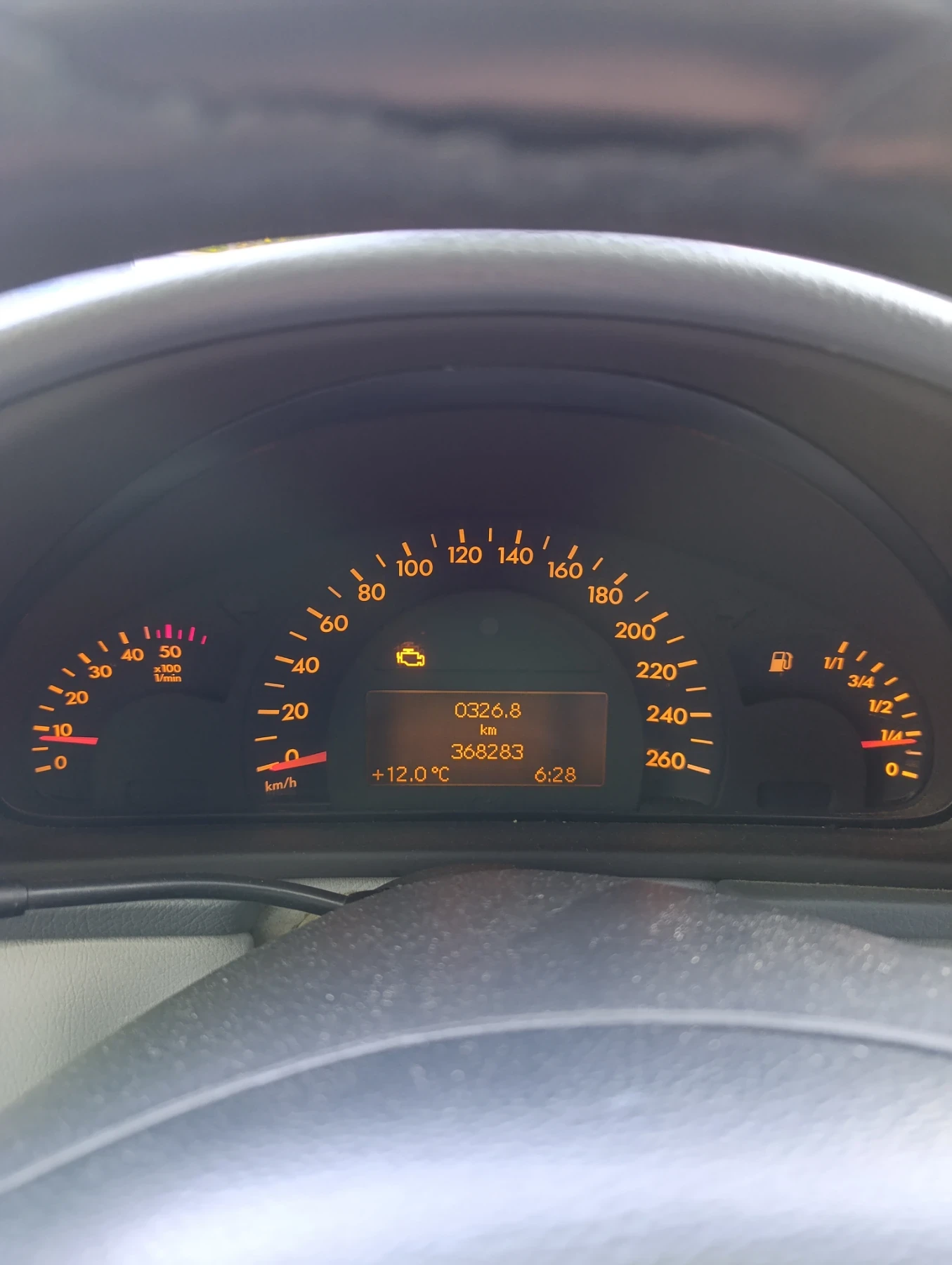 Mercedes-Benz C 220, снимка 2 - Автомобили и джипове - 55081069