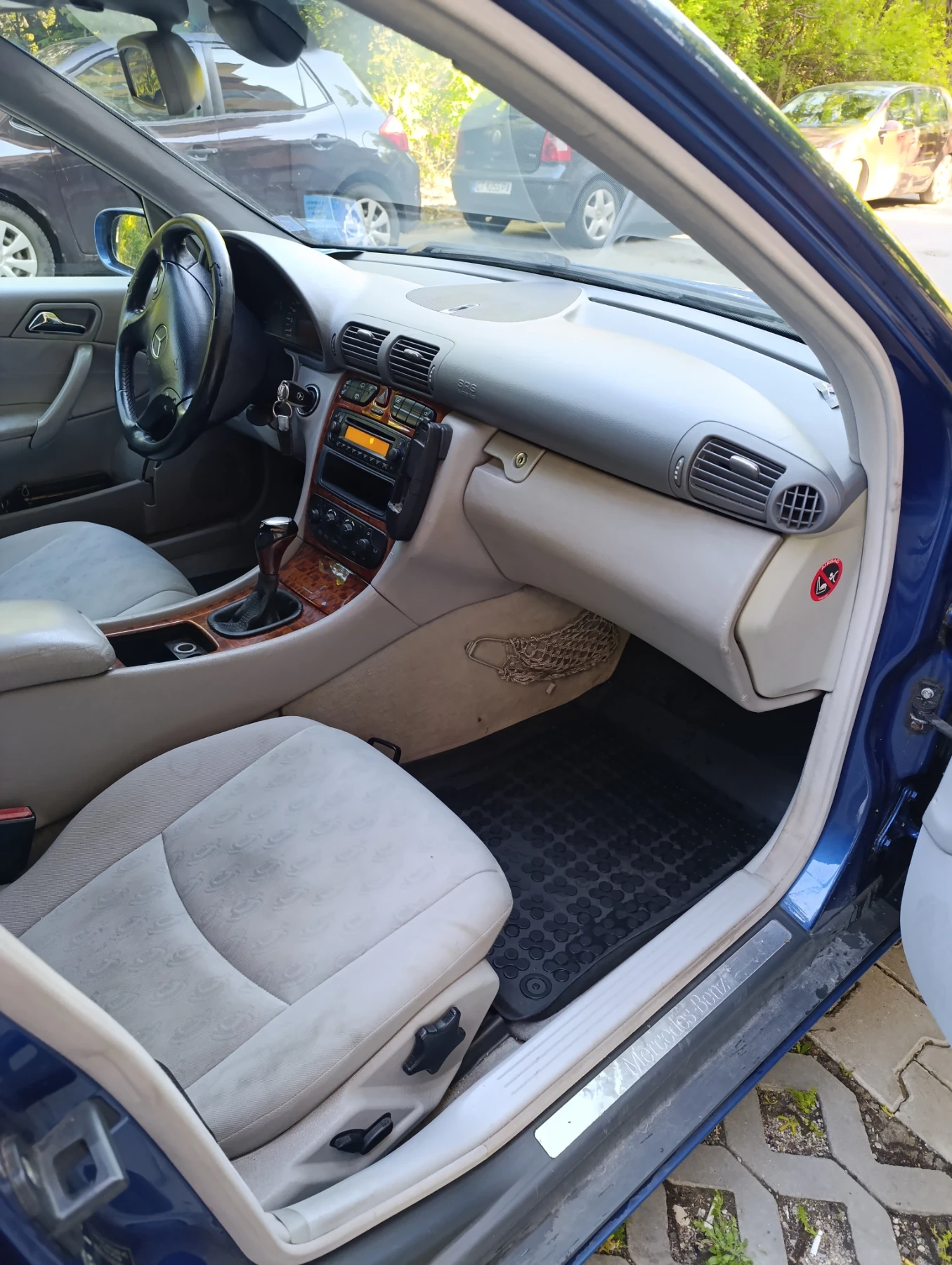 Mercedes-Benz C 220, снимка 7 - Автомобили и джипове - 55081069