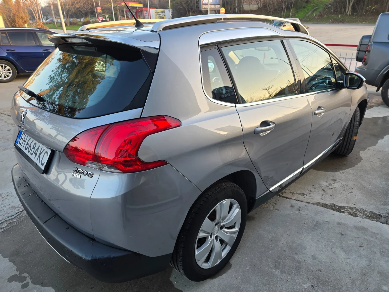 Peugeot 2008 Hdi, снимка 2 - Автомобили и джипове - 55138940