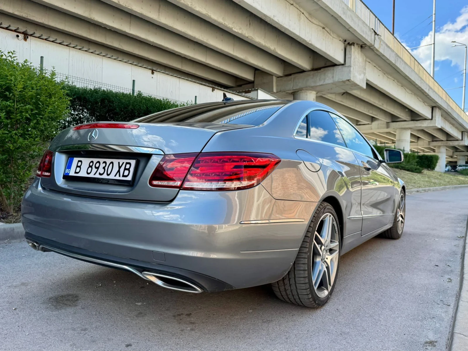 Mercedes-Benz E 400, снимка 4 - Автомобили и джипове - 55190392