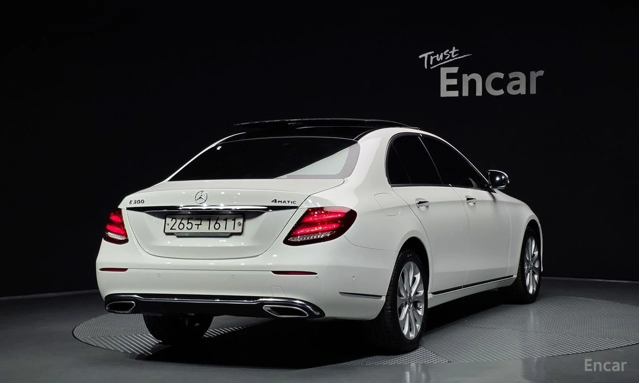 Mercedes-Benz E 300 ��������� * ��������� * HEAD-UP * BURMESTER | Mobile.bg � ����������� 3