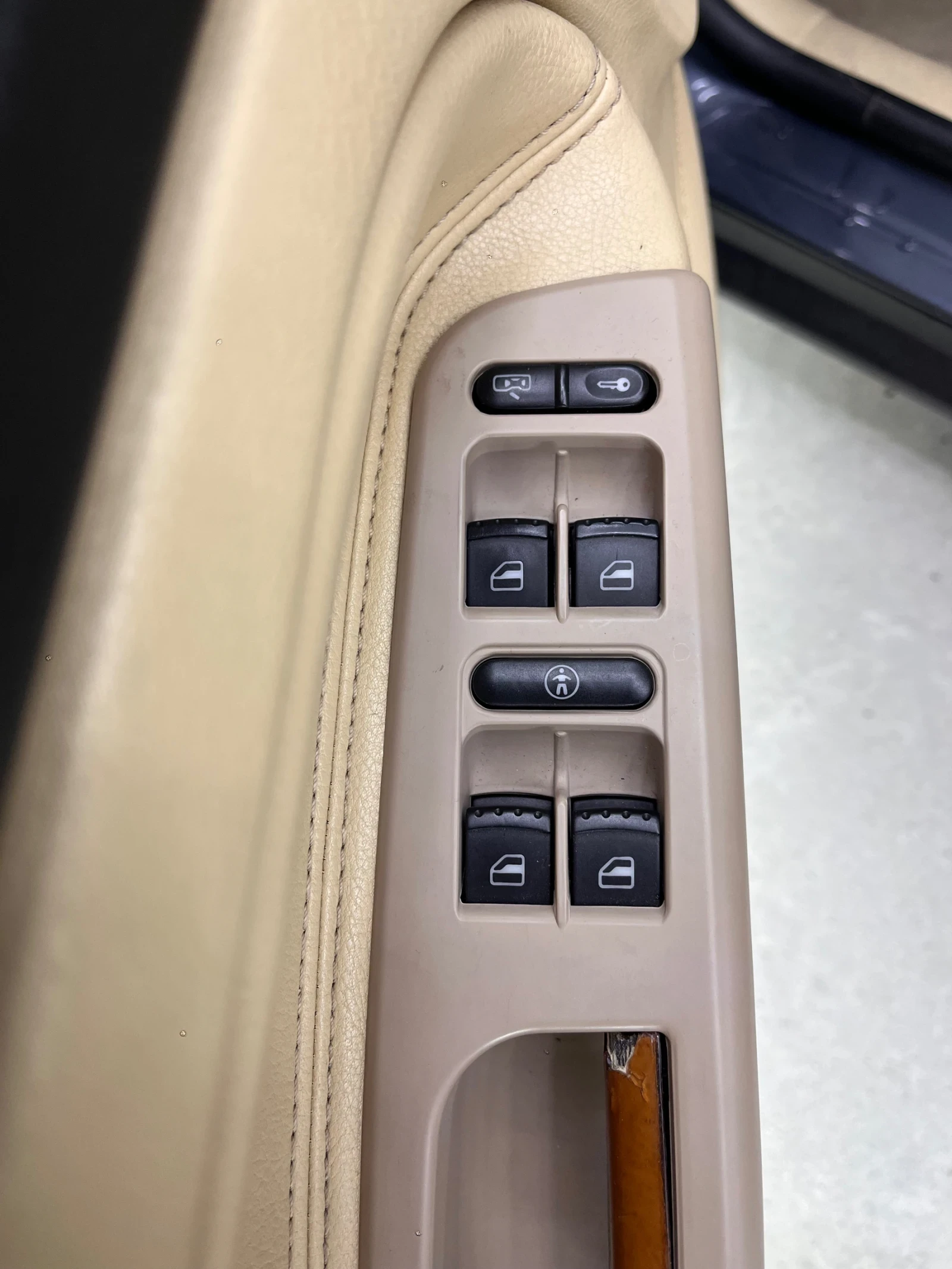 VW Passat B5.5, снимка 14 - Автомобили и джипове - 55246000