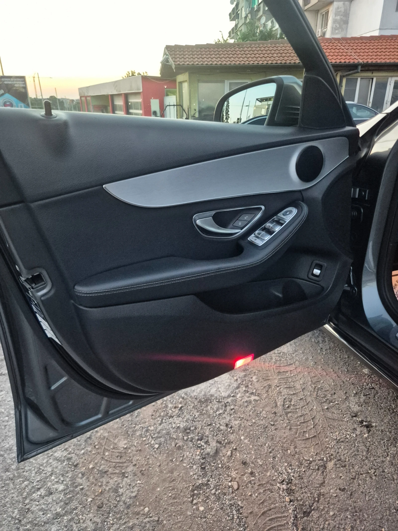 Mercedes-Benz C 220 CDI* 4MATIC* FULL LED* NAVI, снимка 9 - Автомобили и джипове - 55480441