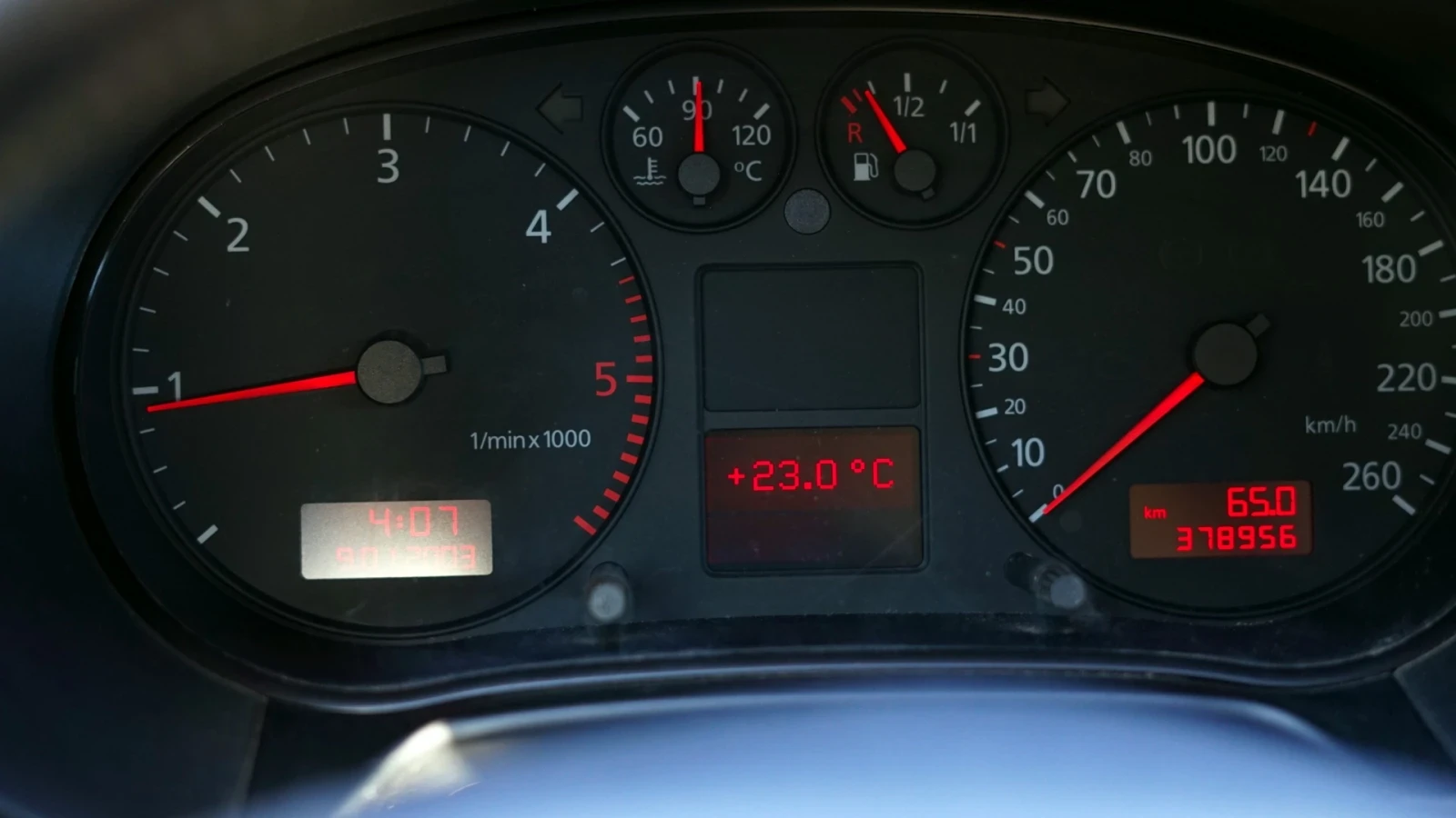 Audi A3 1.9 TDI ASZ - 6 скорости, снимка 8 - Автомобили и джипове - 55692008