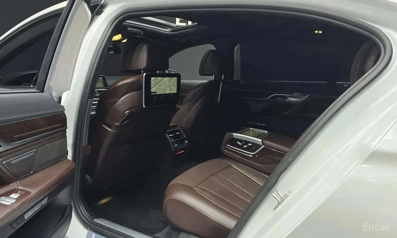BMW 730, снимка 11 - Автомобили и джипове - 56684641