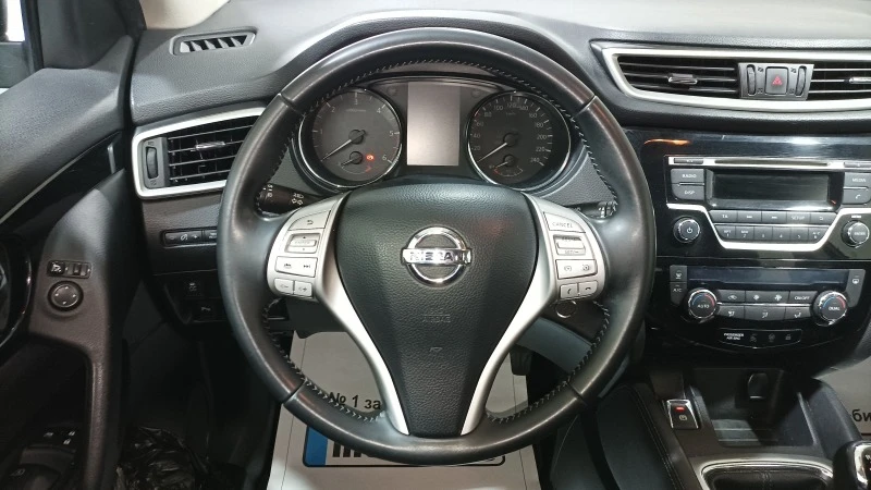 Nissan Qashqai 1.5 dci, снимка 13 - Автомобили и джипове - 38896360