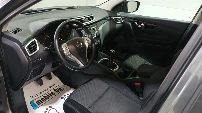 Nissan Qashqai 1.5 dci, снимка 10 - Автомобили и джипове - 38896360