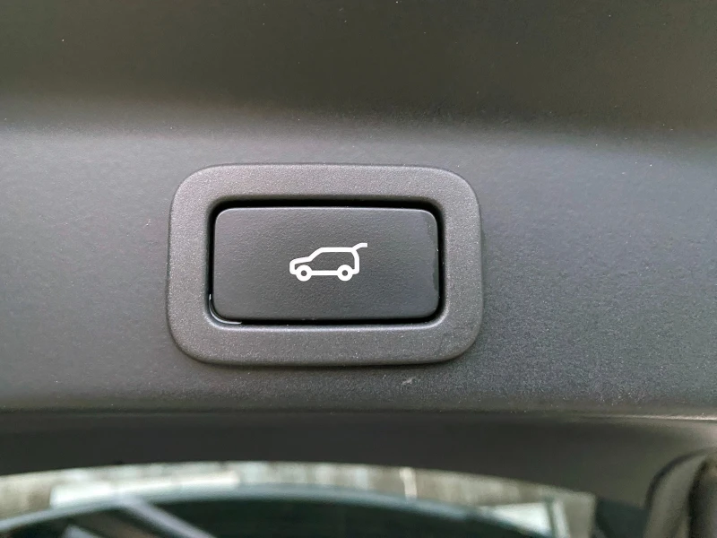 Jaguar F-PACE 30t AWD PORTFOLIO, снимка 17 - Автомобили и джипове - 52044126