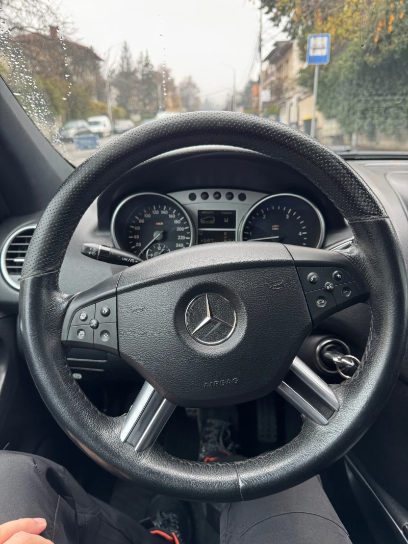 Mercedes-Benz ML 320 AMG, снимка 5 - Автомобили и джипове - 53014693