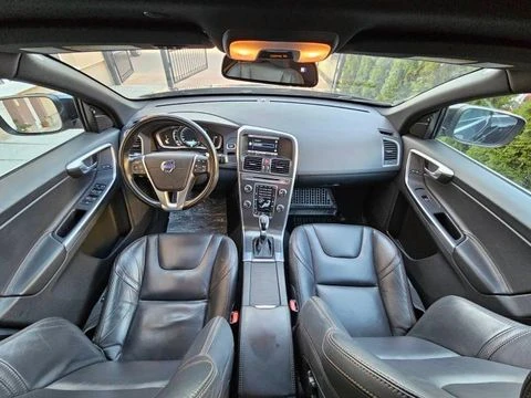 Volvo XC60 T6 3.0 GAZ, снимка 11 - Автомобили и джипове - 47939677