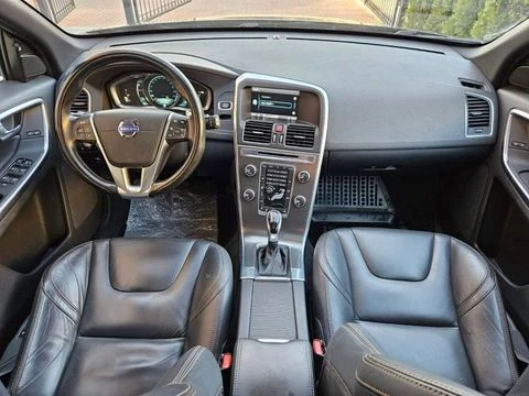 Volvo XC60 T6 3.0 GAZ, снимка 10 - Автомобили и джипове - 47939677