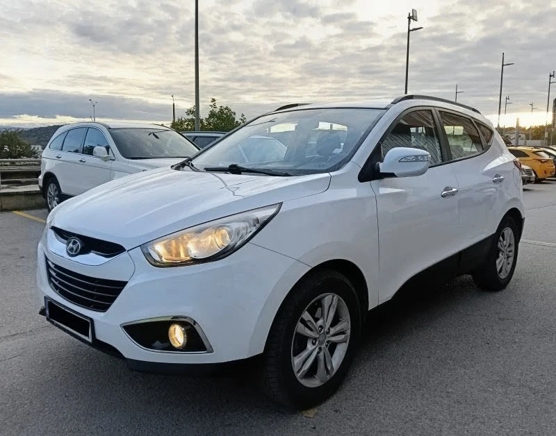 Hyundai IX35 4WD , 2000/136кс. , Навигация , Отлично състояние