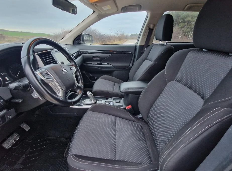 Mitsubishi Outlander PHEV   | Mobile.bg   14