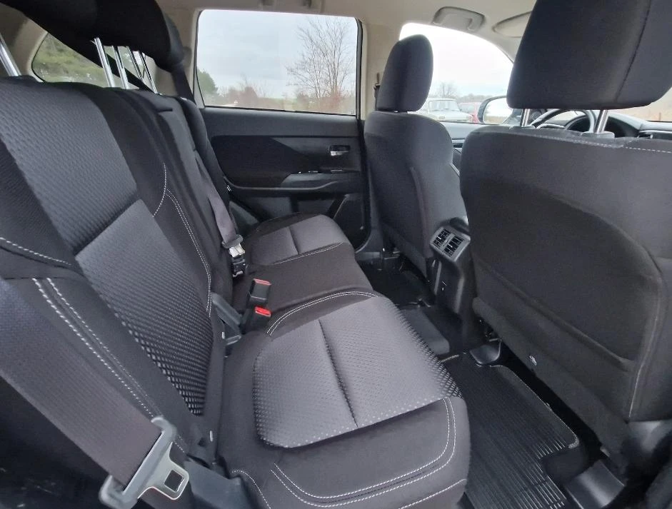 Mitsubishi Outlander PHEV   | Mobile.bg   11