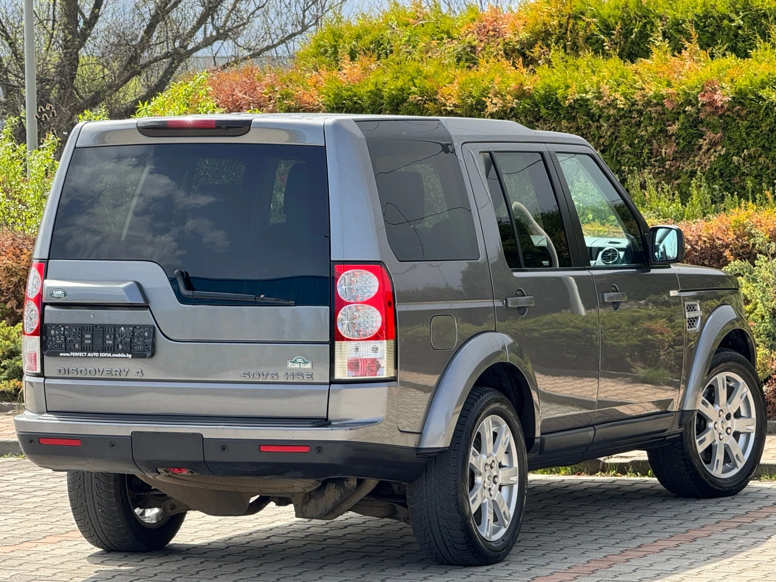 Land Rover Discovery 4-3.0HSE-SVD6-УНИКАЛЕН-190Х.КМ-HARMON/KARDAN-LED!  - изображение 5