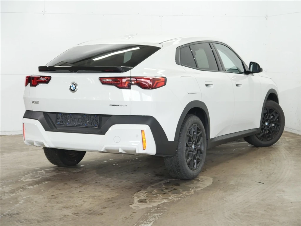 BMW X2 sDrive20i - изображение 2