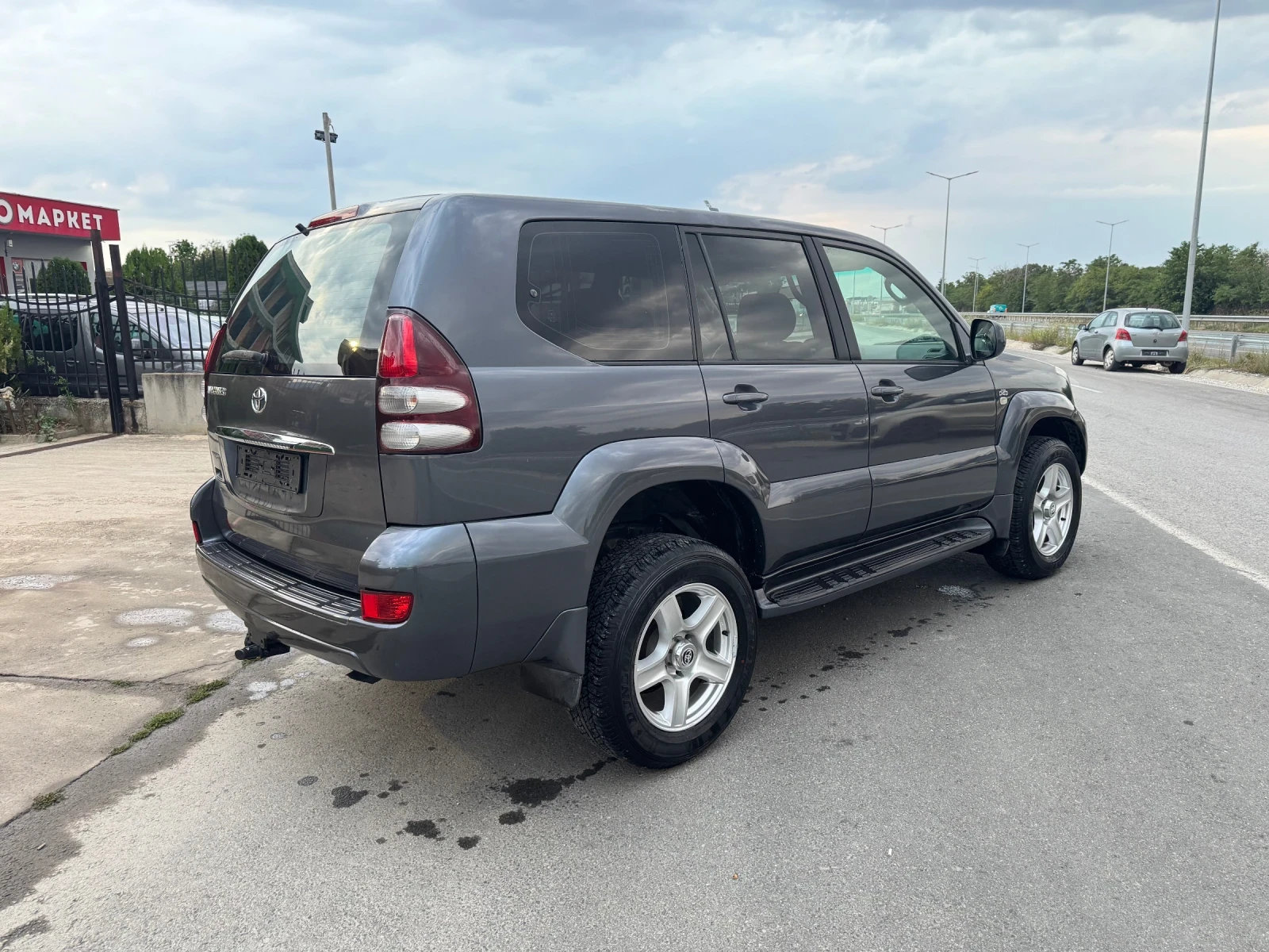 Toyota Land cruiser 3.0 D4-D  Топ състояние  - изображение 3