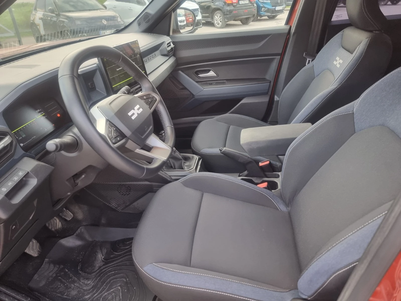 Dacia Duster ECO-G 100 | Mobile.bg   11