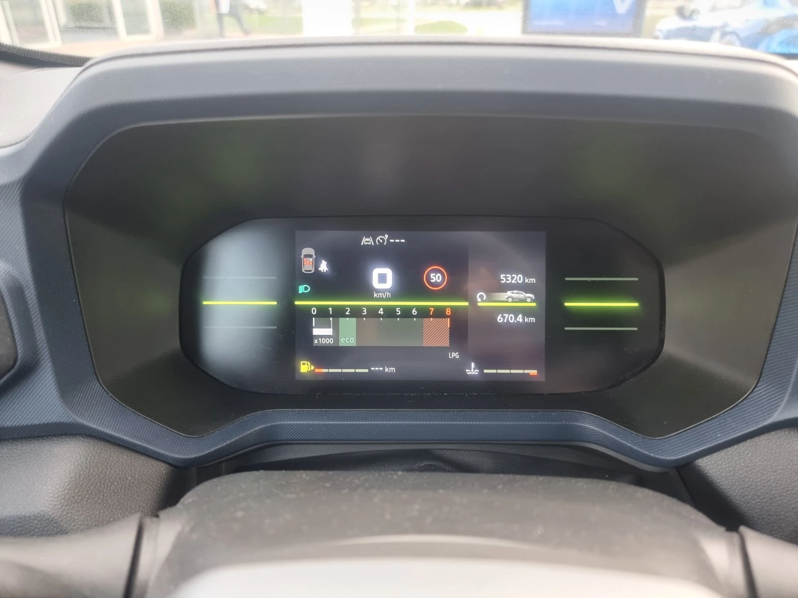 Dacia Duster ECO-G 100 - изображение 9