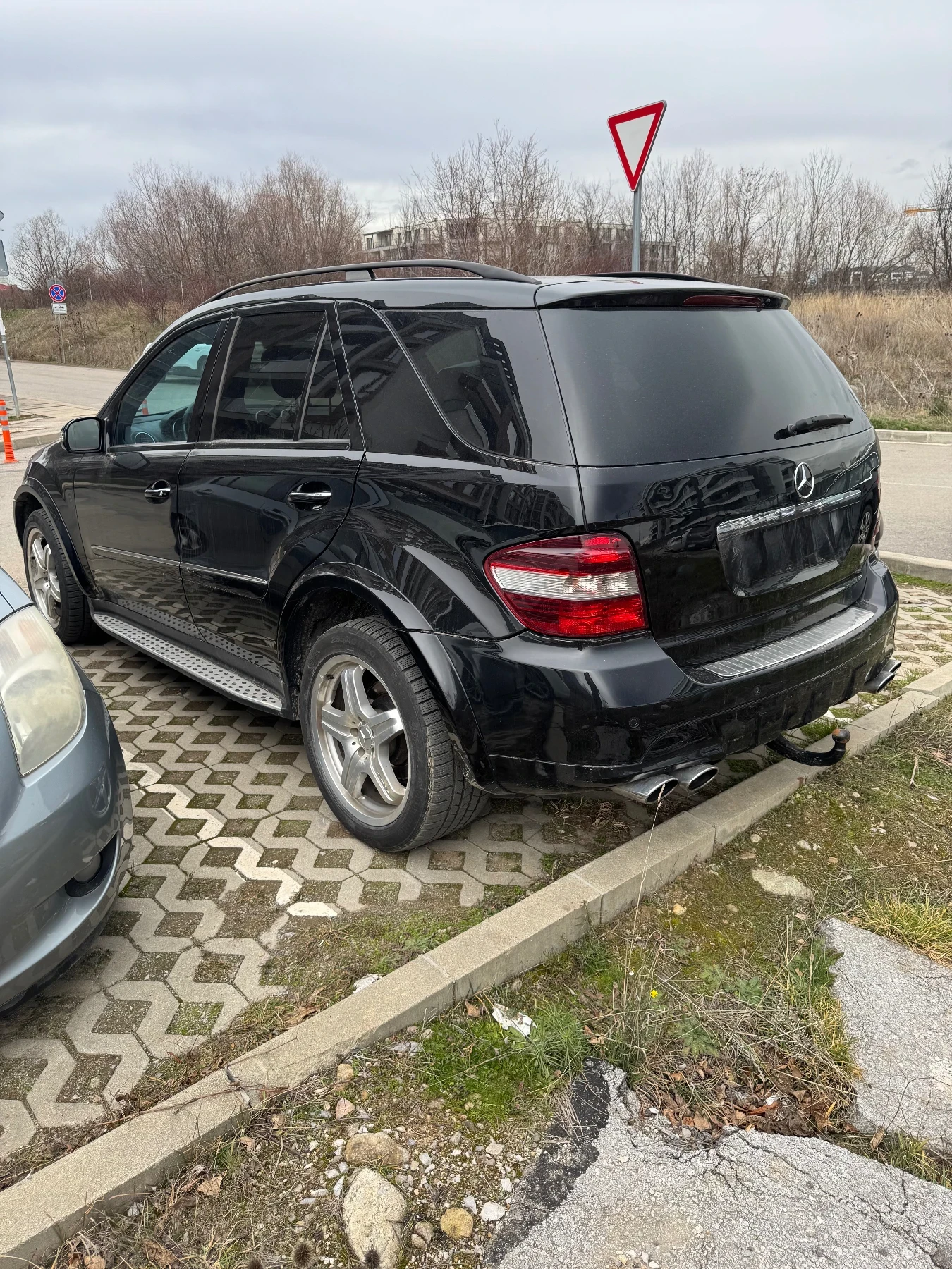 Mercedes-Benz ML 320 AMG - изображение 3