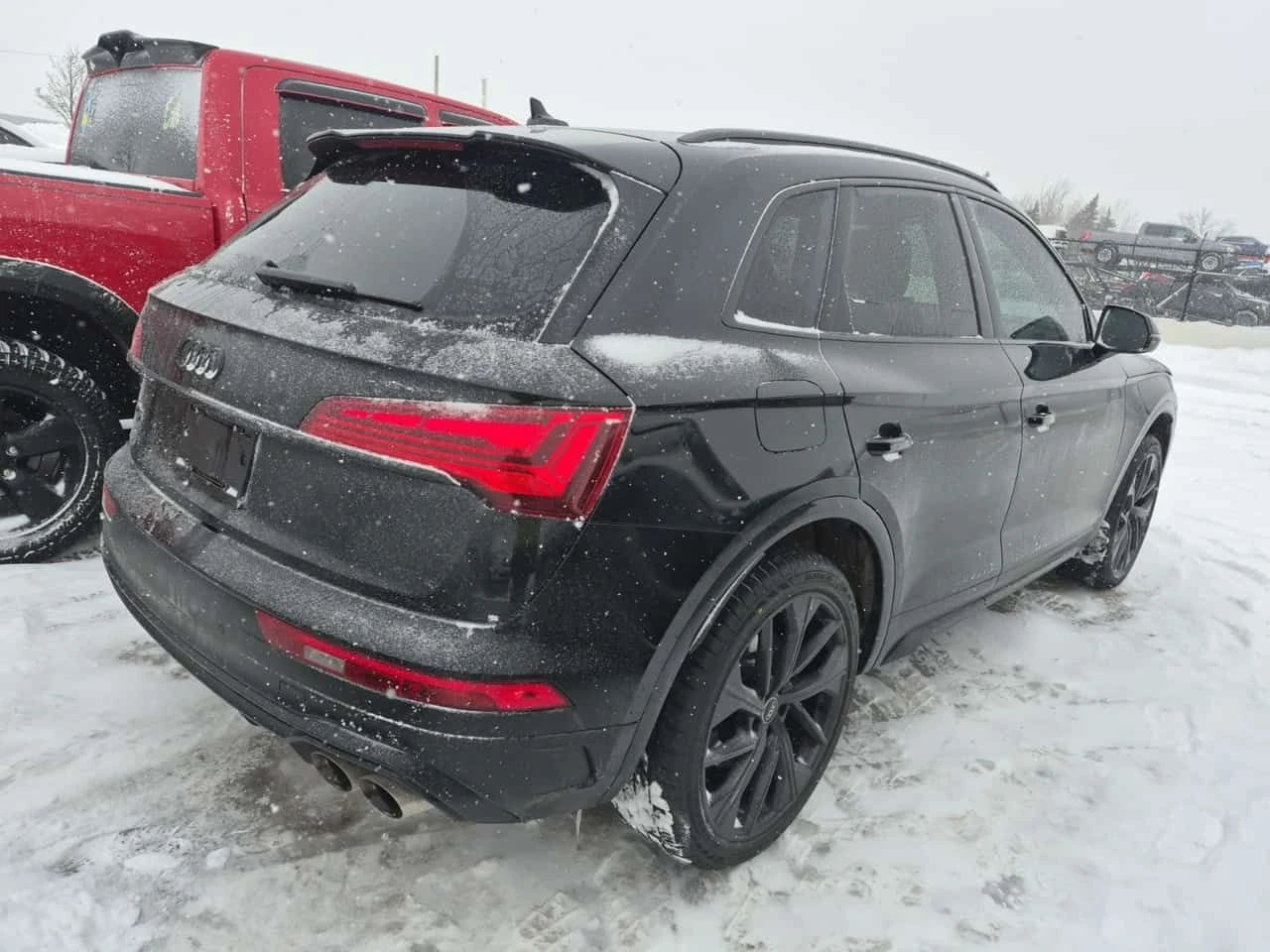 Audi SQ5 Technik/CARFAX/PANO/DIS/360 CAM, снимка 3 - Автомобили и джипове - 53740661