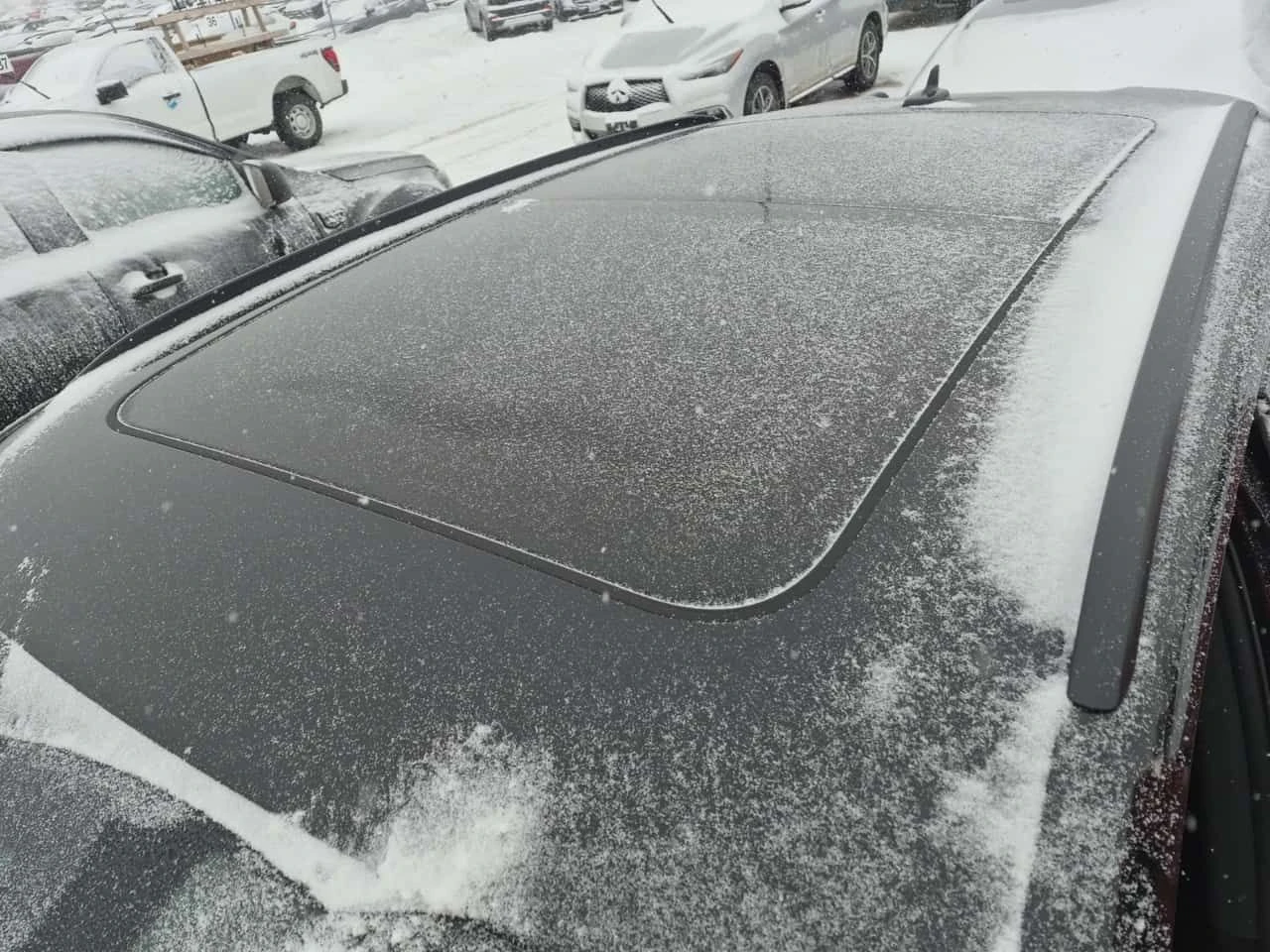 Audi SQ5 Technik/CARFAX/PANO/DIS/360 CAM, снимка 16 - Автомобили и джипове - 53740661