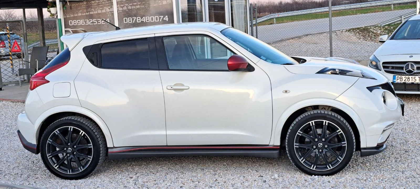 Nissan Juke 1.6 Nismo Ауто 4x4 Нави Уникат, снимка 8 - Автомобили и джипове - 53803735