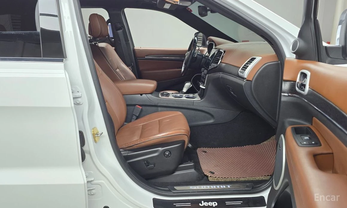 Jeep Grand cherokee, снимка 11 - Автомобили и джипове - 53818758