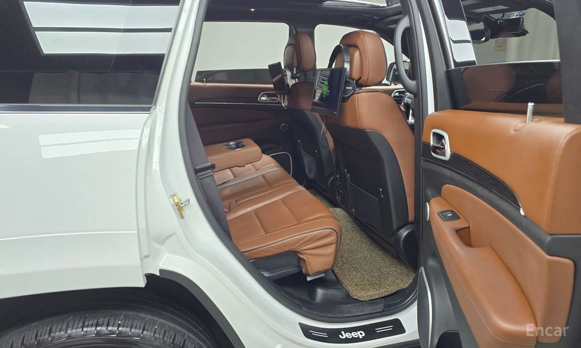 Jeep Grand cherokee, снимка 12 - Автомобили и джипове - 53818758