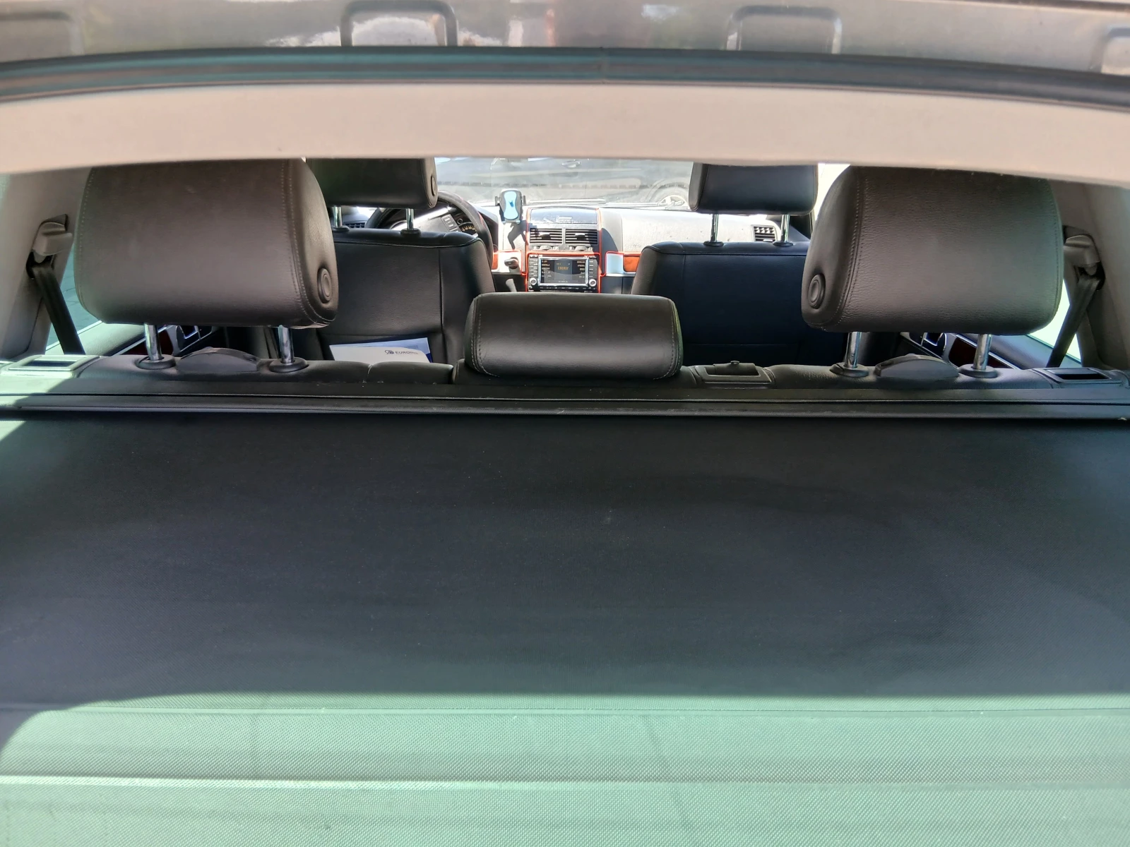 VW Touareg, снимка 9 - Автомобили и джипове - 54886901
