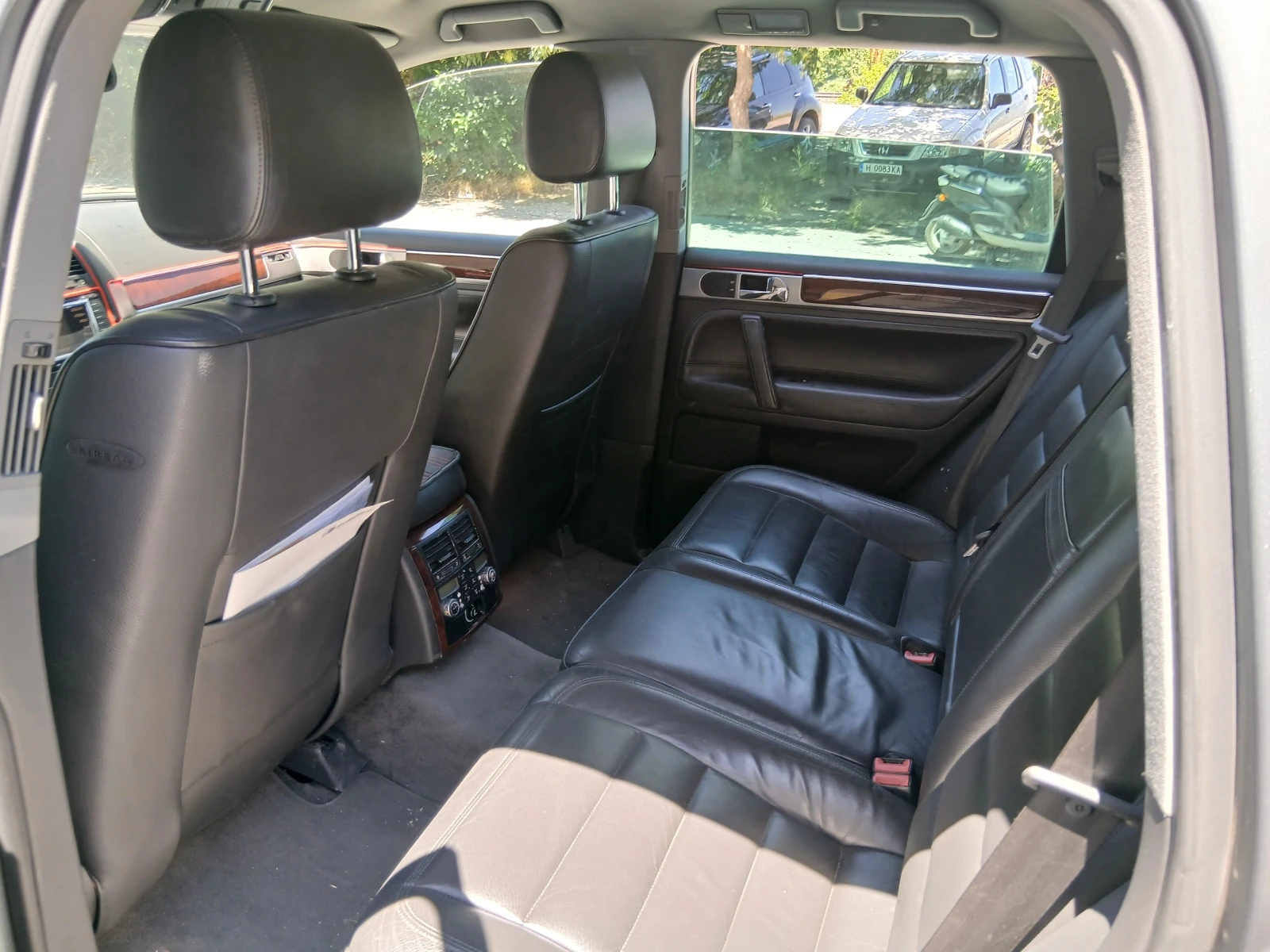 VW Touareg, снимка 8 - Автомобили и джипове - 54886901