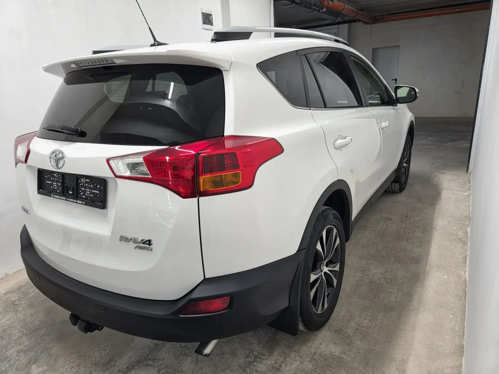 Toyota Rav4 2.0 i KEYLESS 4X4 151PS STYLE MAN 6 SPEED 8 ГУМИ , снимка 4 - Автомобили и джипове - 54923810