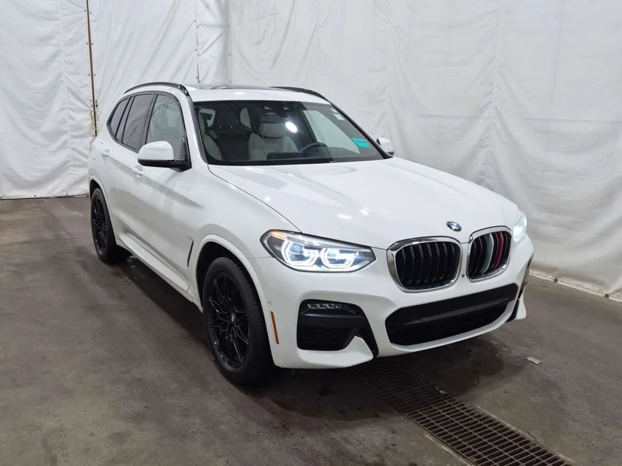 BMW X3  XDRIVE30I / 360 / ЦЕНА ДО БЪЛГАРИЯ / АВТОКРЕДИТ , снимка 2 - Автомобили и джипове - 55301261