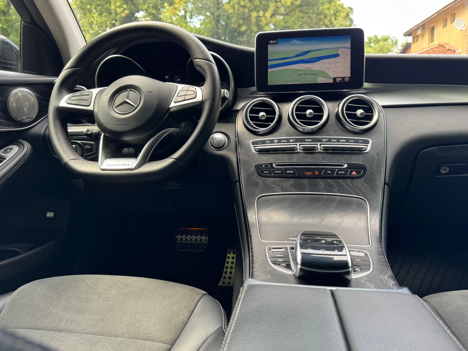 Mercedes-Benz GLC 250 * СМЕНЕНИ ВЕРИГИ* 4 MATIC* AMG line* 9G-TRONIC* , снимка 13 - Автомобили и джипове - 55424112