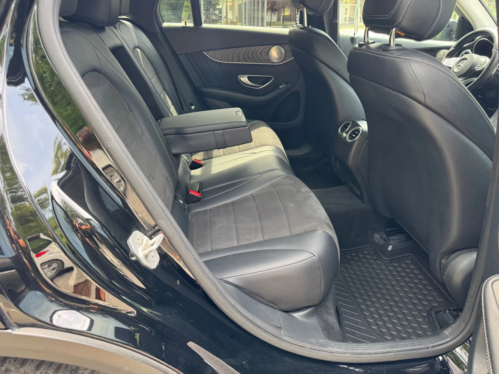 Mercedes-Benz GLC 250 * СМЕНЕНИ ВЕРИГИ* 4 MATIC* AMG line* 9G-TRONIC* , снимка 10 - Автомобили и джипове - 55424112