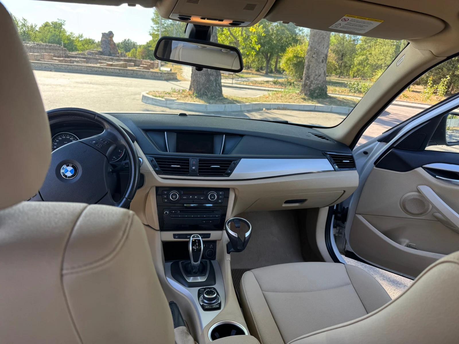 BMW X1, снимка 10 - Автомобили и джипове - 56320055
