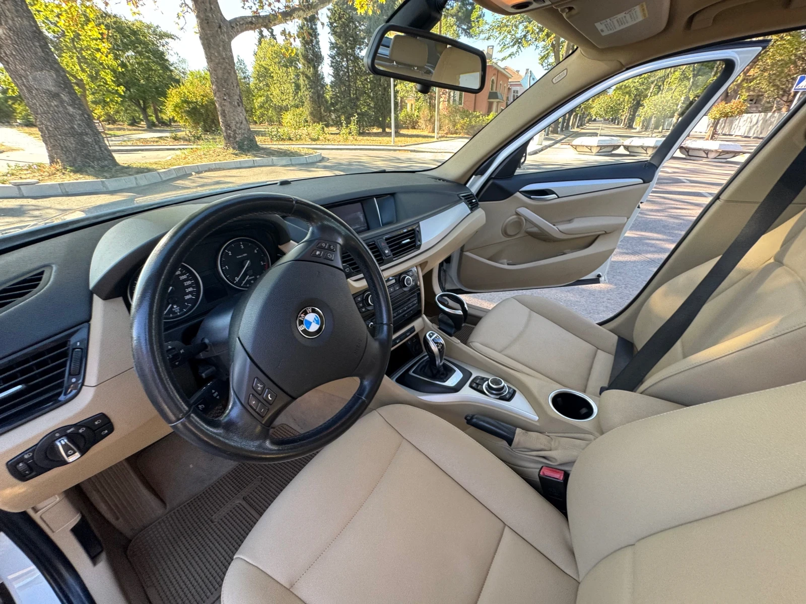 BMW X1, снимка 15 - Автомобили и джипове - 56320055