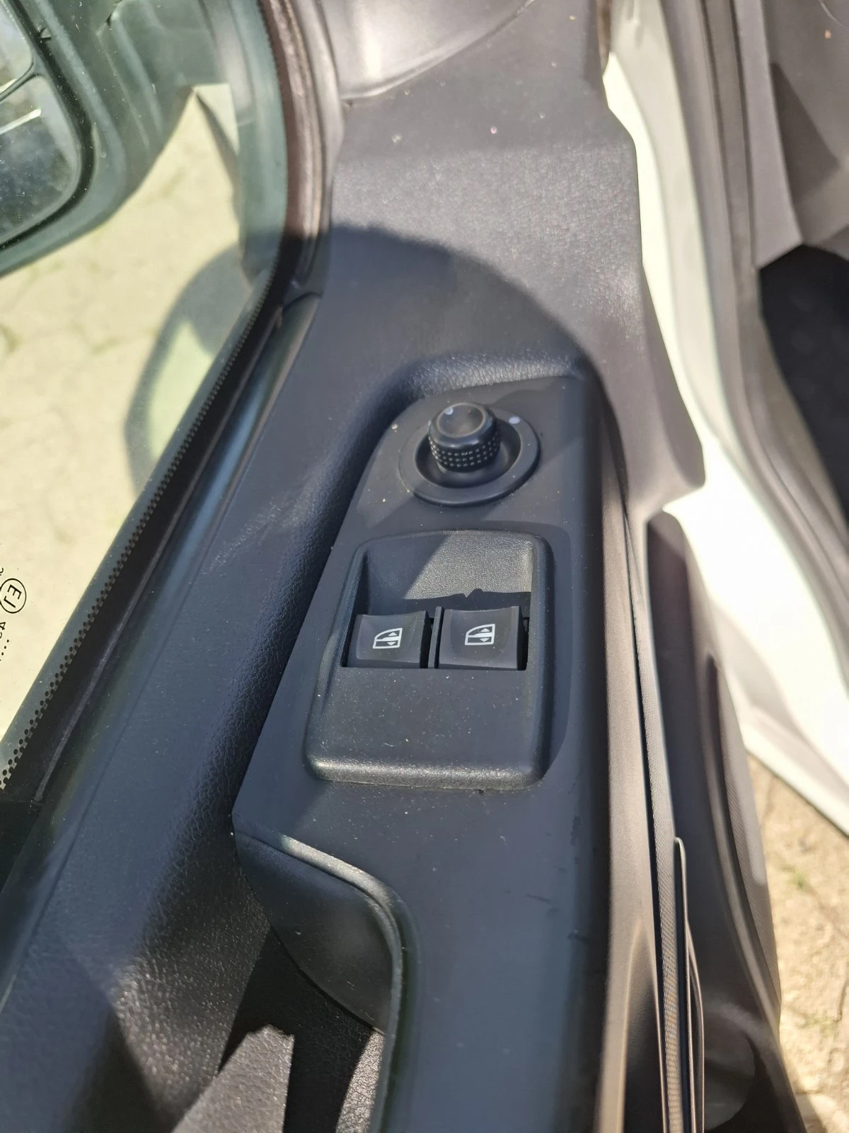 Opel Vivaro, снимка 2 - Бусове и автобуси - 54840210