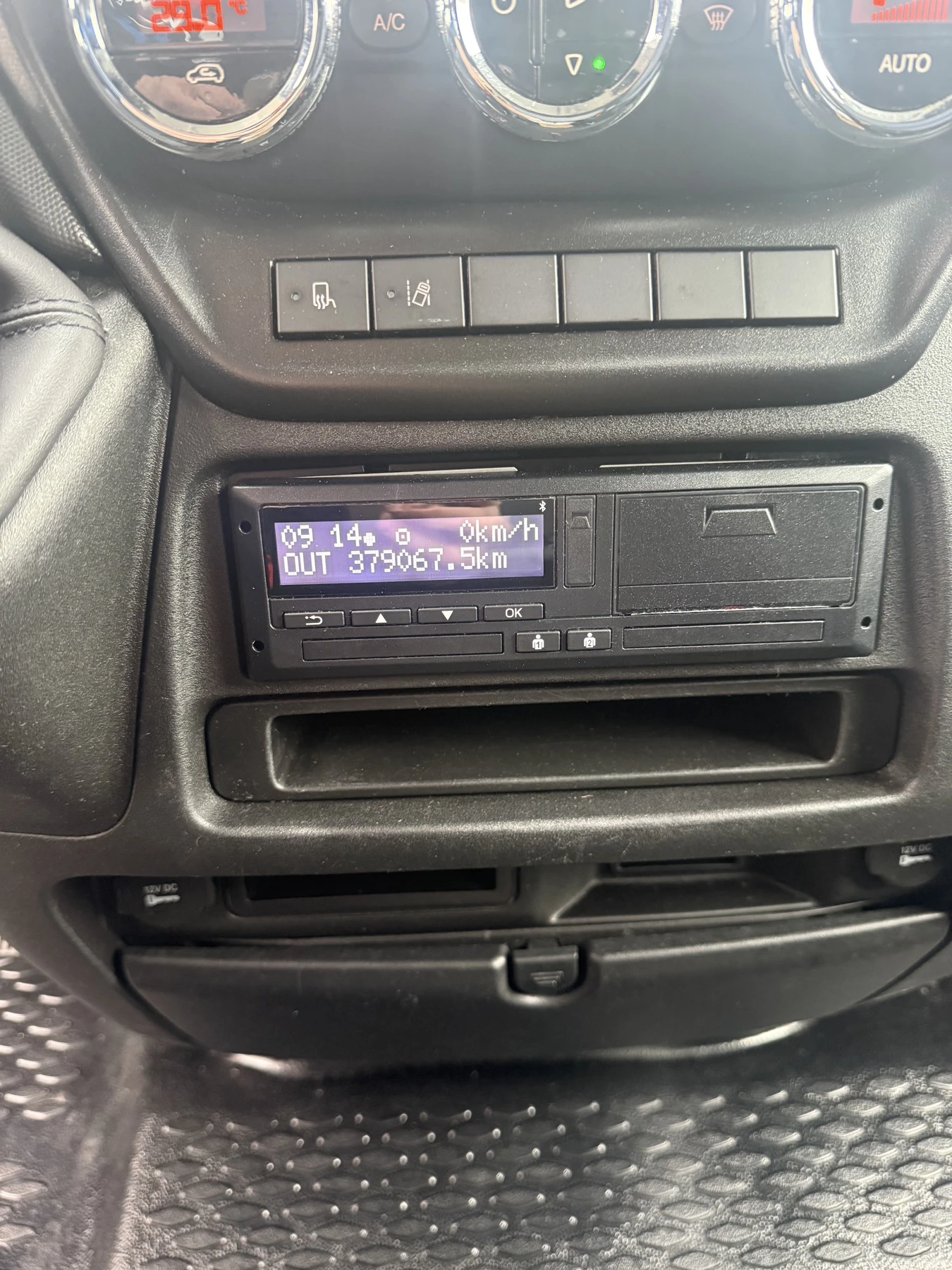 Iveco Daily, снимка 6 - Камиони - 54192533