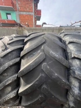 Гуми, снимка 1