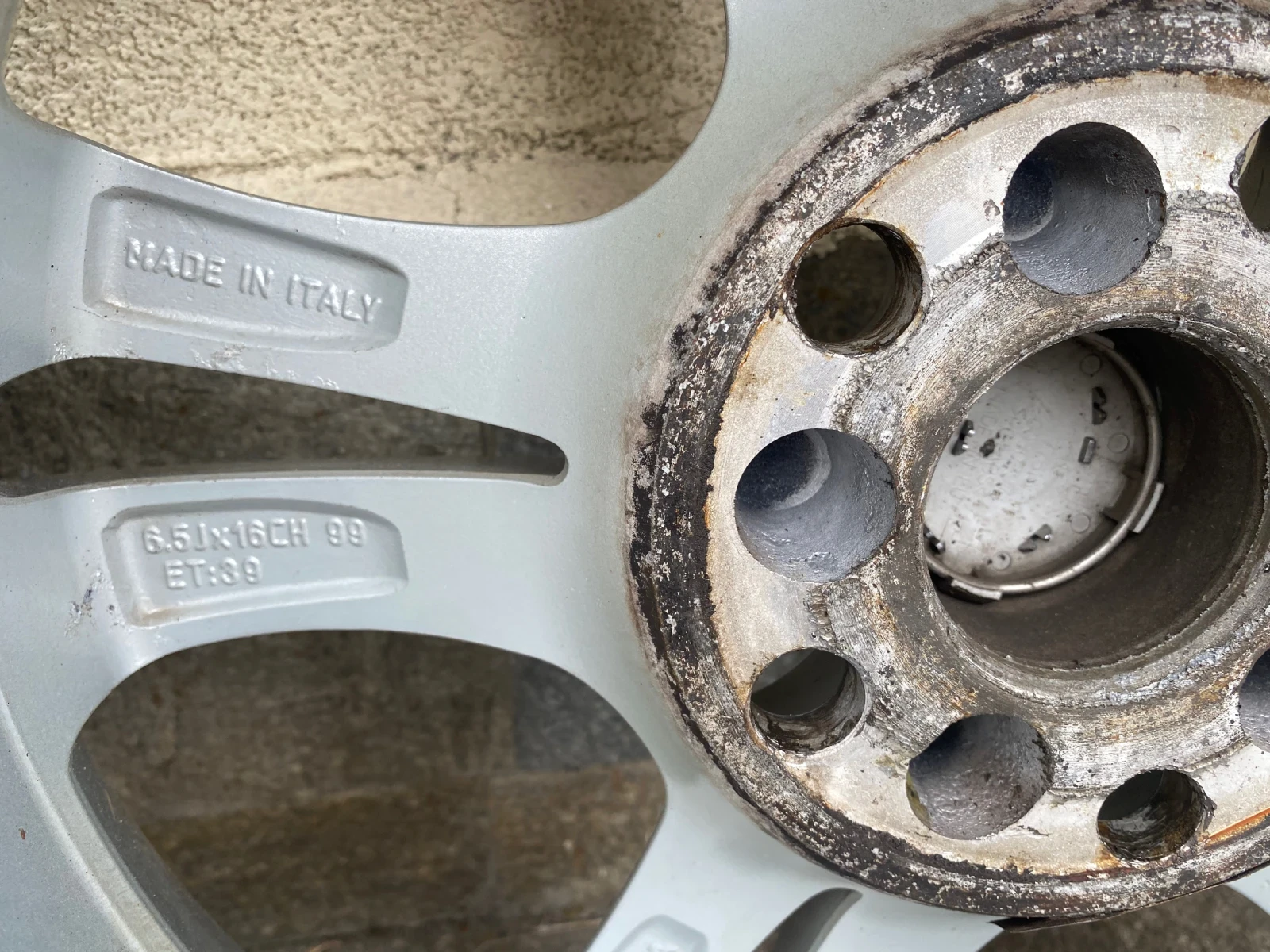    205/60R16  Toyota | Mobile.bg   7