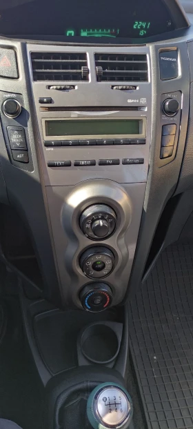 Обява за продажба на Toyota Yaris 1.33 VVTI - 101 k.- 6 скорости ~6 800 лв. - изображение 5