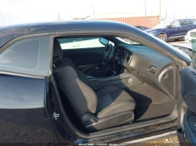 Dodge Challenger 3.6L V-6 DOHC, VVT, 305HP Rear Wheel Drive, снимка 10