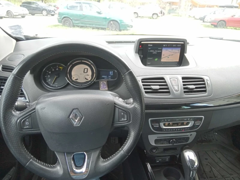 Renault Megane Bose Edition, Автоматик, Facelift, снимка 9 - Автомобили и джипове - 46525358