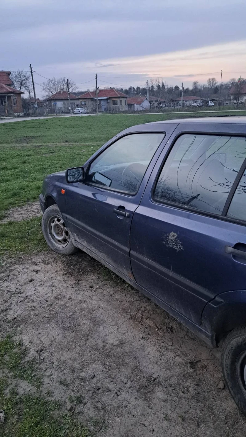 VW Golf III, снимка 7 - Автомобили и джипове - 49534268